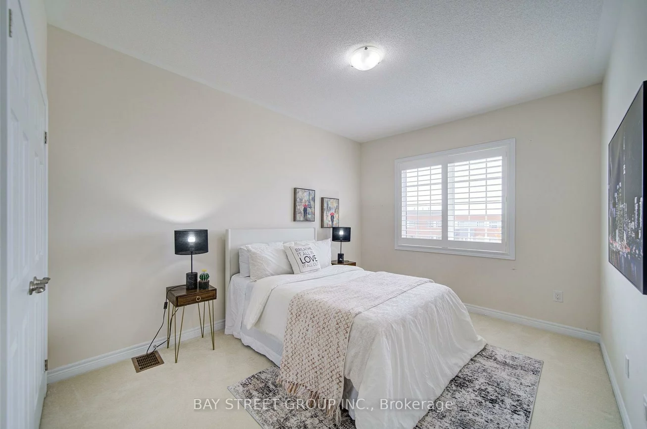 382, Begonia, 1008 - GO Glenorchy, Oakville