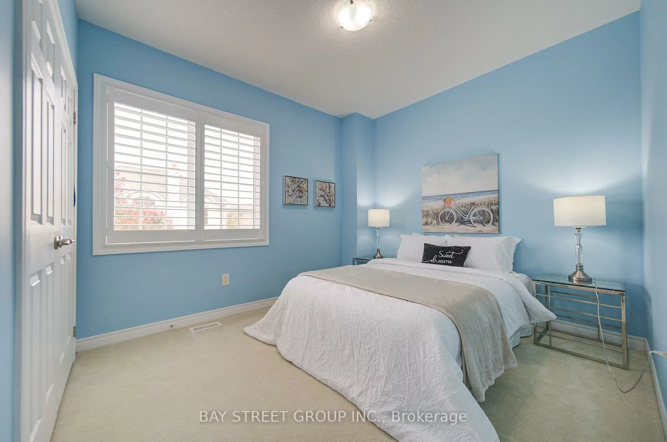 382, Begonia, 1008 - GO Glenorchy, Oakville