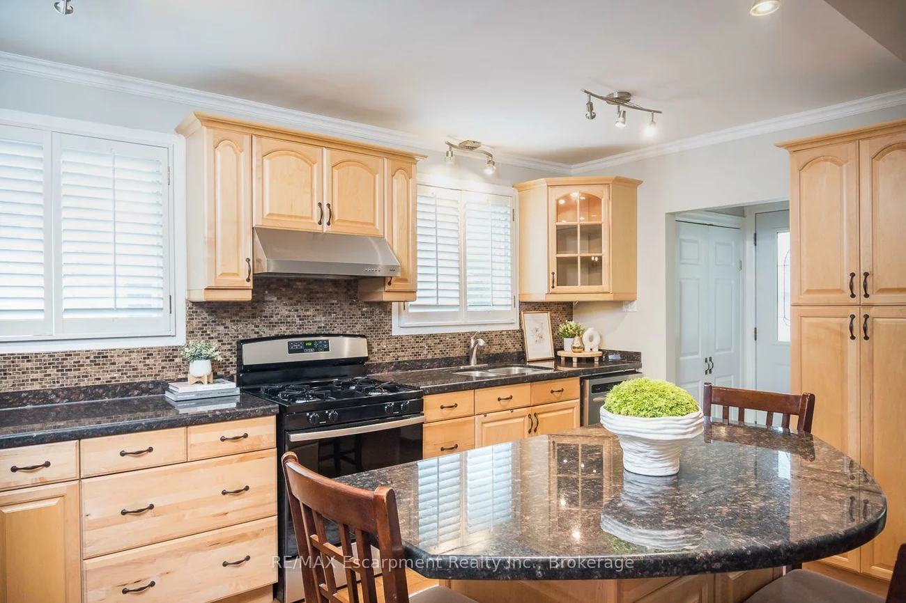 1237, REDBANK, 1003 - CP College Park, Oakville