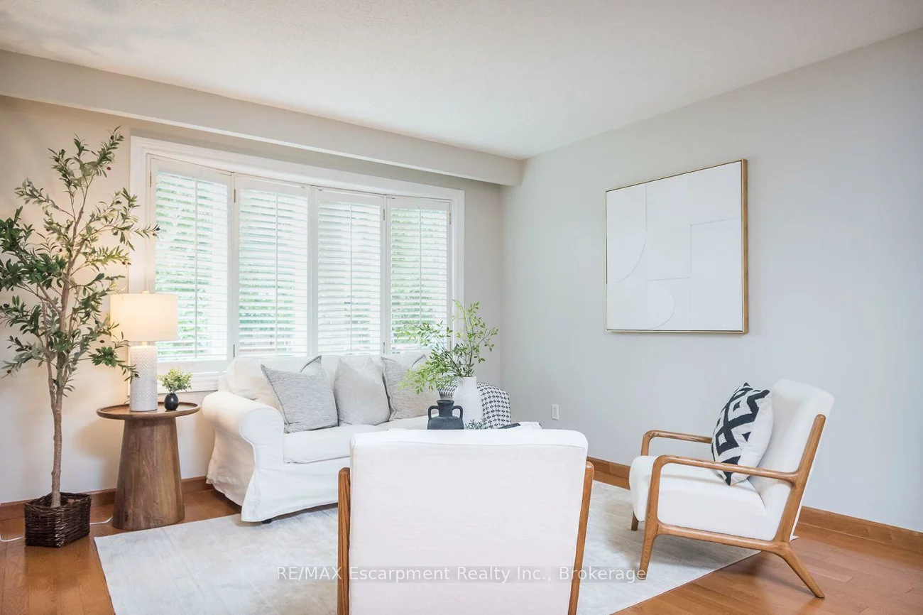 1237, REDBANK, 1003 - CP College Park, Oakville