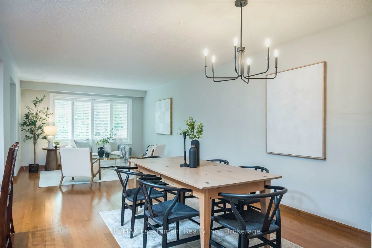 1237, REDBANK, 1003 - CP College Park, Oakville