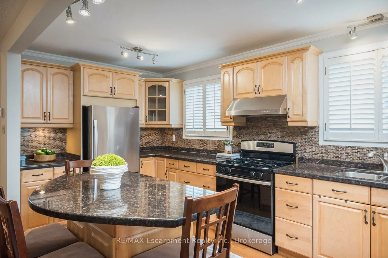 1237, REDBANK, 1003 - CP College Park, Oakville