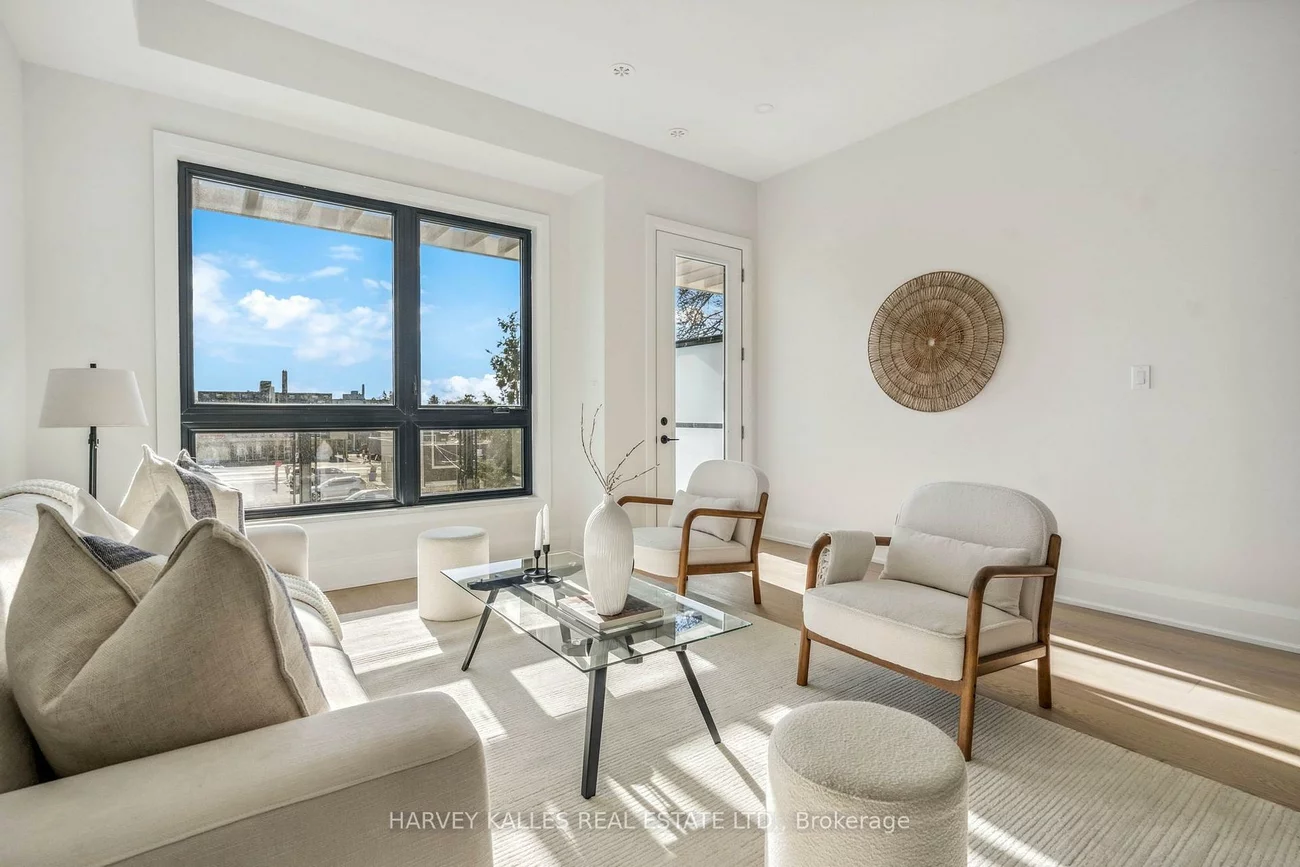 138, East, 1001 - BR Bronte, Oakville