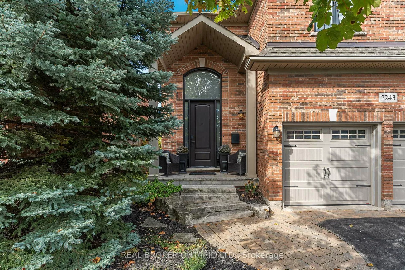 2243, Woodcrest, 1019 - WM Westmount, Oakville