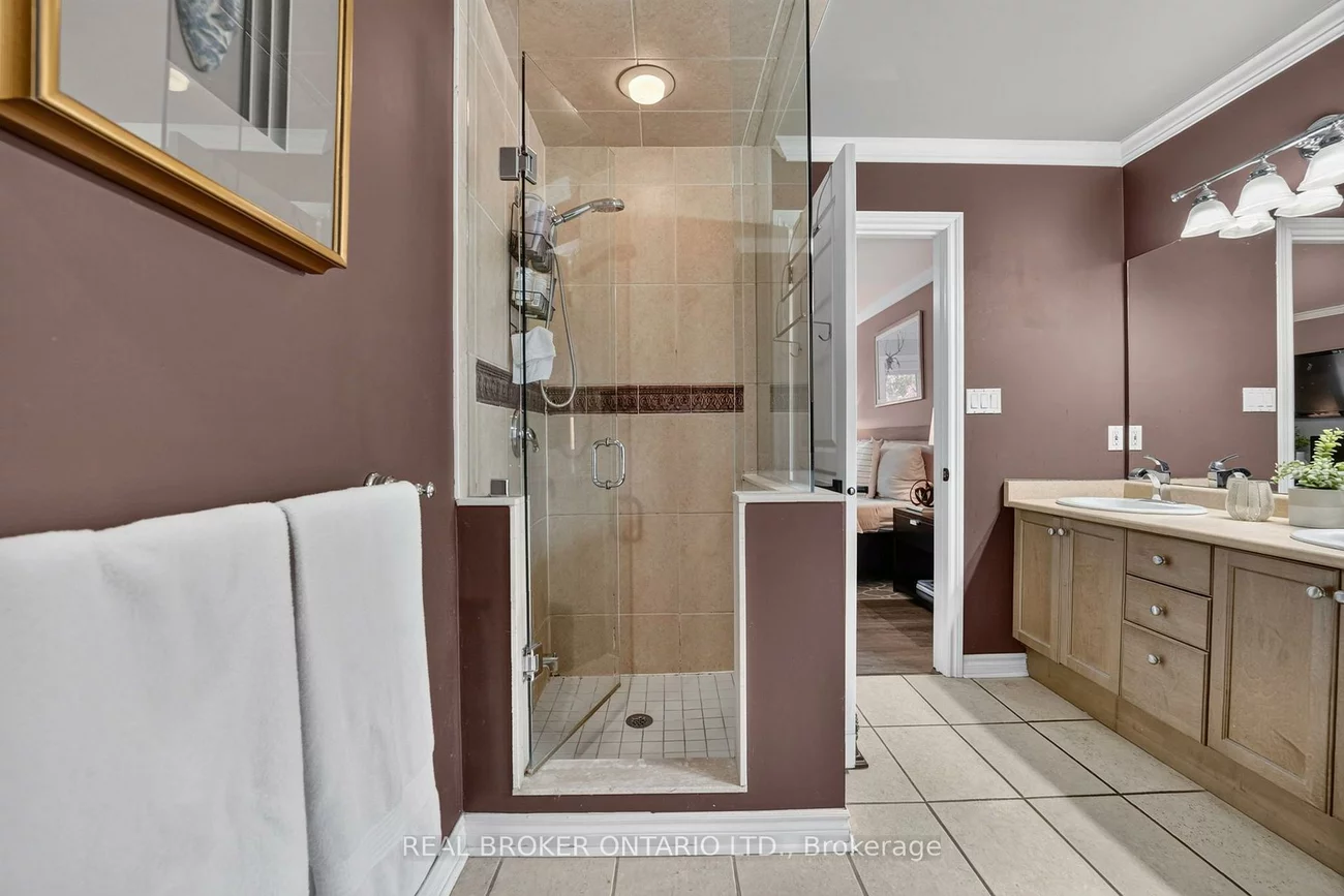 2243, Woodcrest, 1019 - WM Westmount, Oakville