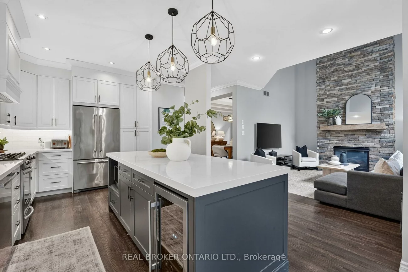 2243, Woodcrest, 1019 - WM Westmount, Oakville
