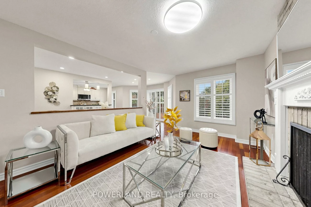 2080, Pelee, 1015 - RO River Oaks, Oakville