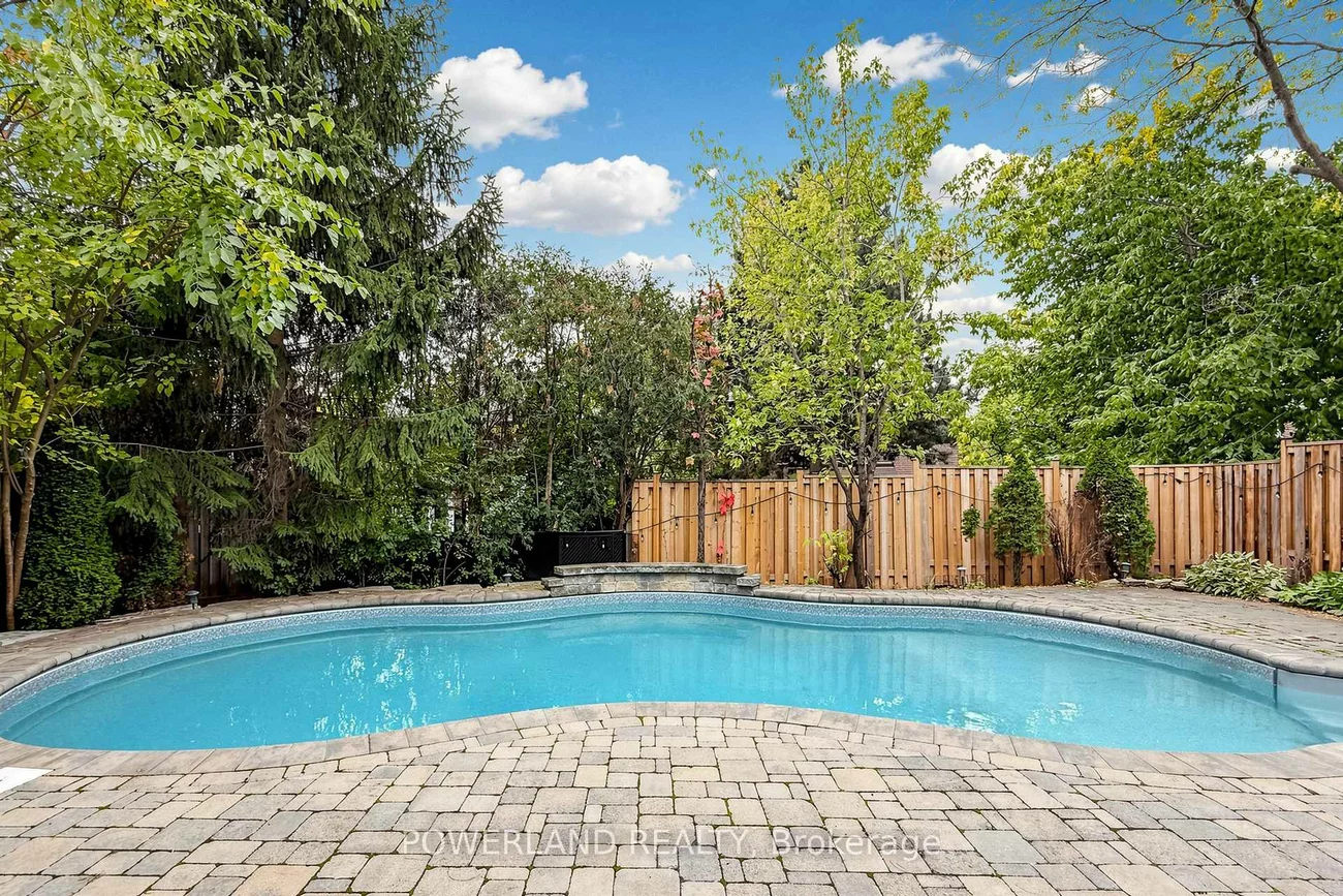 2080, Pelee, 1015 - RO River Oaks, Oakville