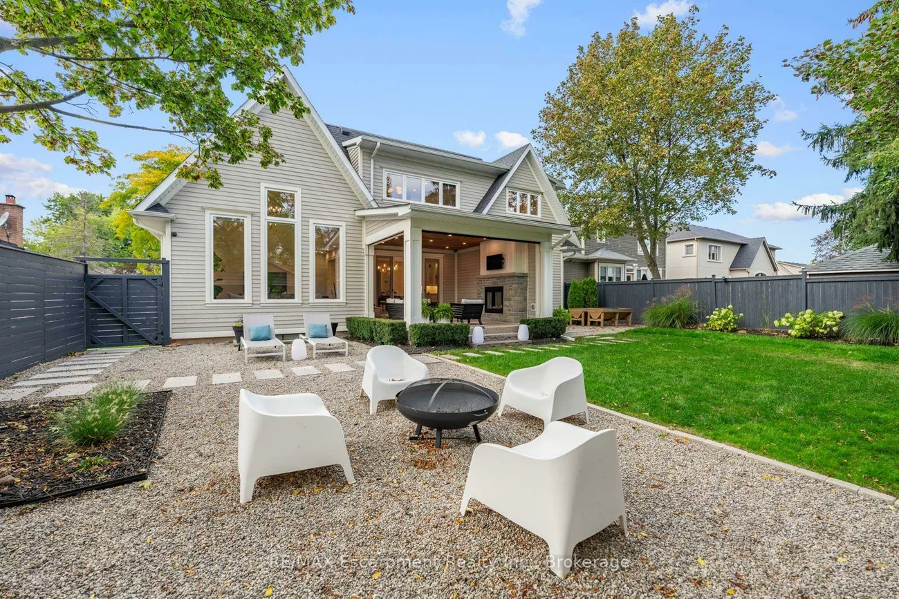 1394, WAVERLY, 1020 - WO West, Oakville