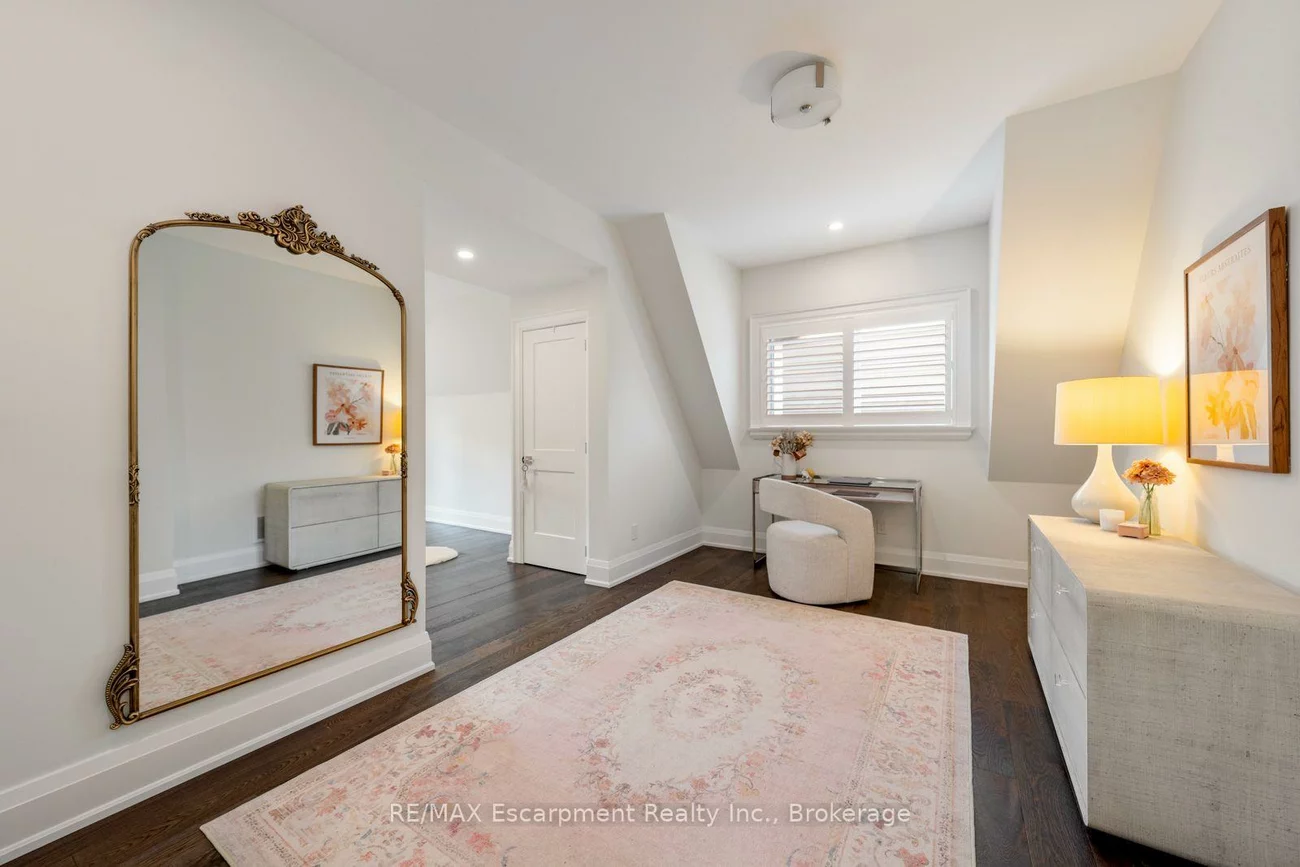 1394, WAVERLY, 1020 - WO West, Oakville