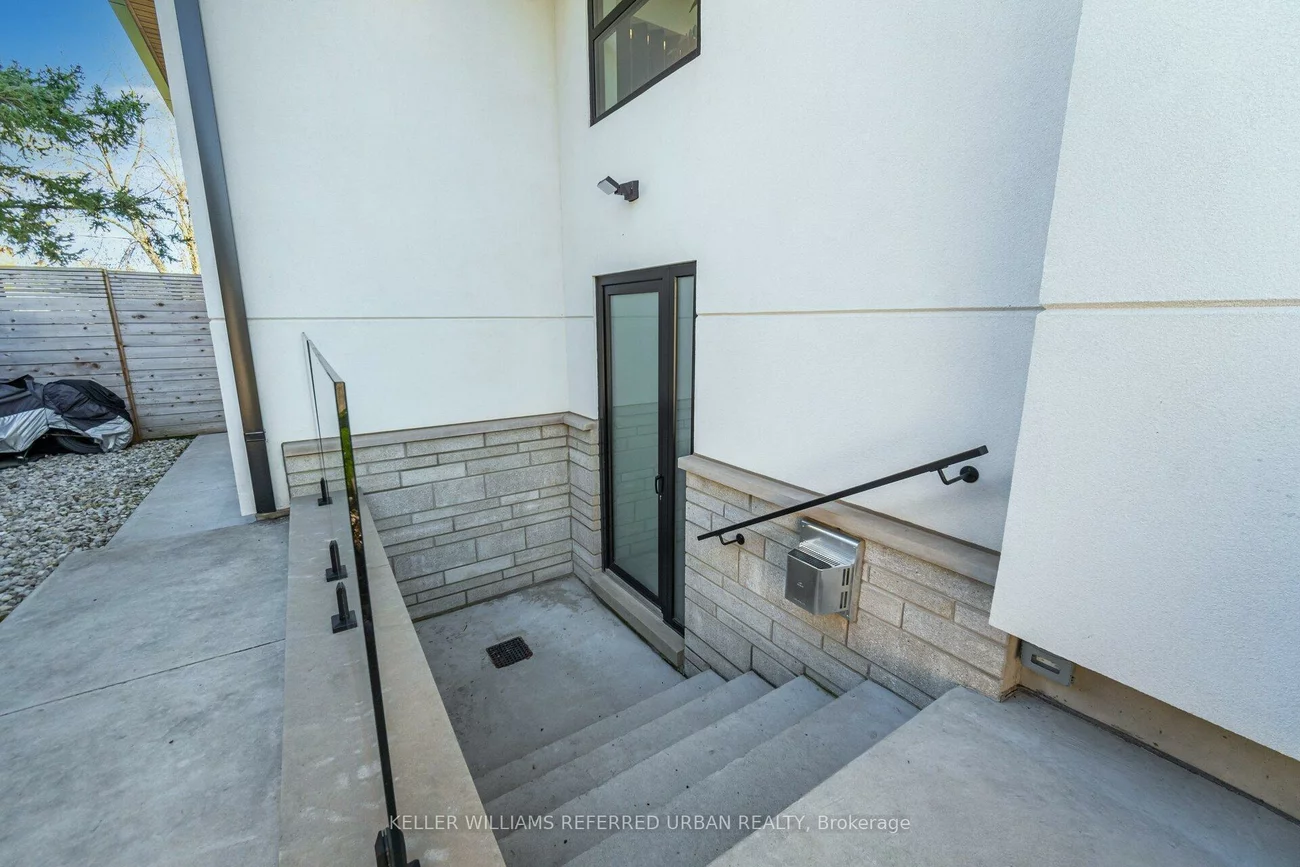 1337, Waverly, 1020 - WO West, Oakville