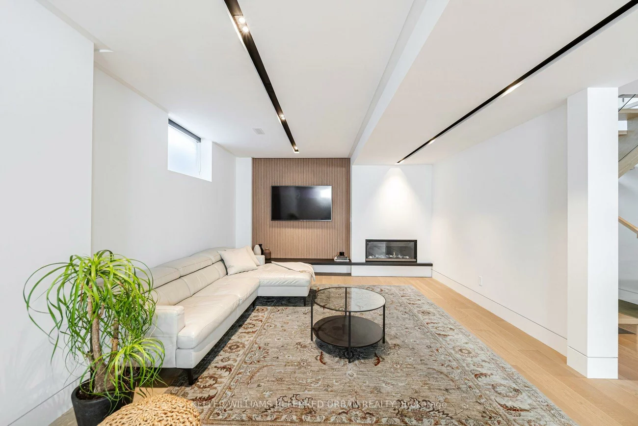 1337, Waverly, 1020 - WO West, Oakville