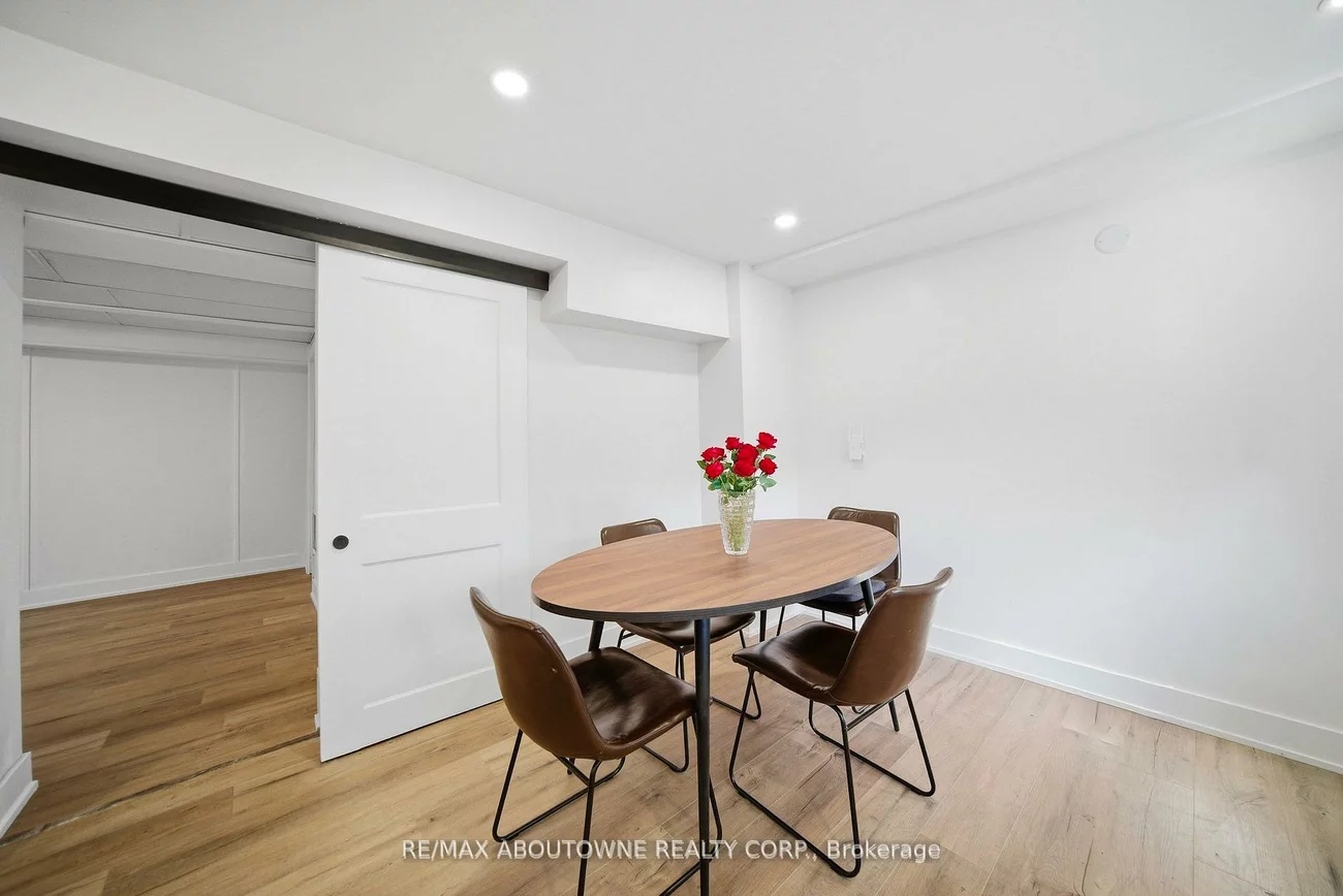 2066, Rebecca, 1001 - BR Bronte, Oakville