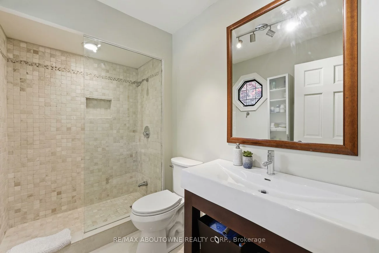 437, Cairncroft, 1011 - MO Morrison, Oakville