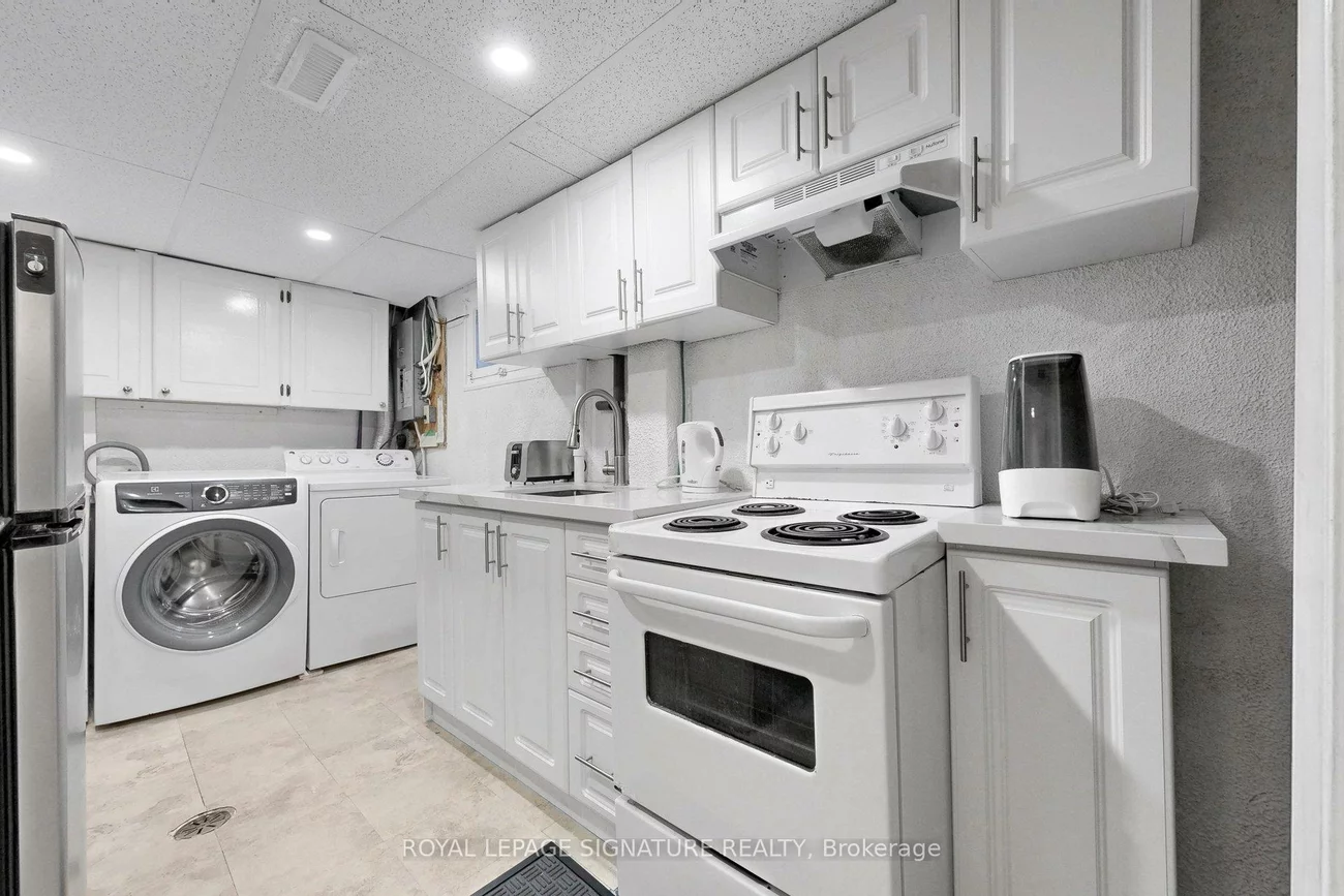 138, Springhead, North Richvale, Richmond Hill