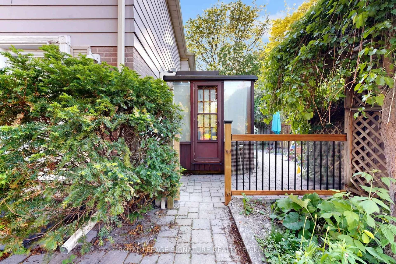 138, Springhead, North Richvale, Richmond Hill