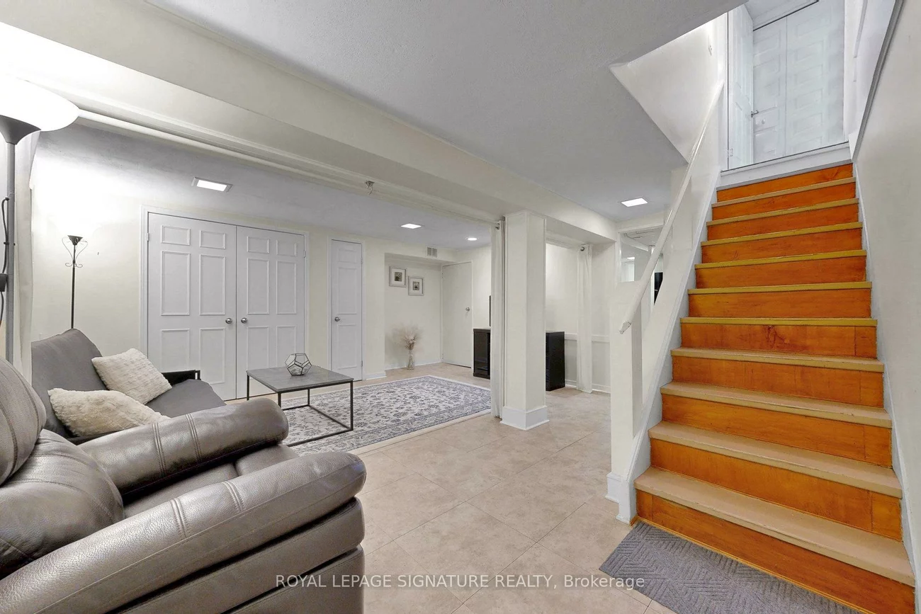 138, Springhead, North Richvale, Richmond Hill