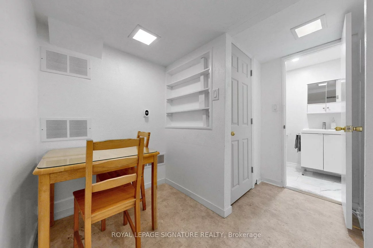 138, Springhead, North Richvale, Richmond Hill