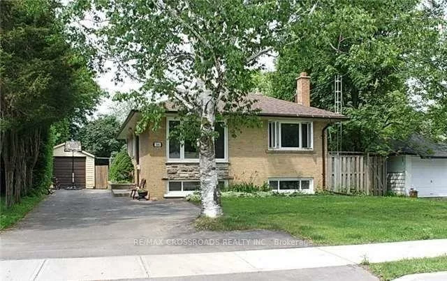 364, Bent, Crosby, Richmond Hill