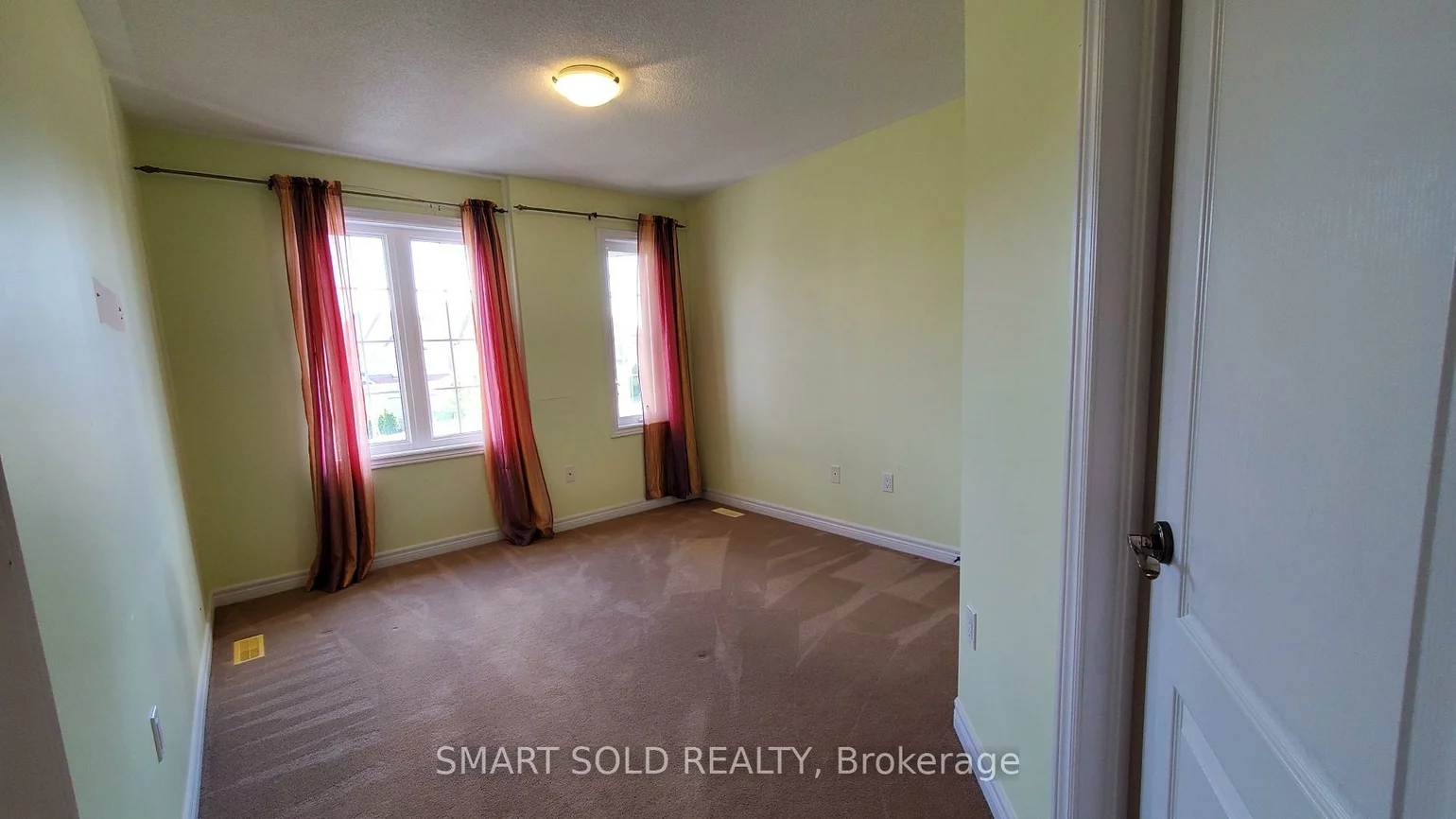 29, Shell, Rouge Woods, Richmond Hill
