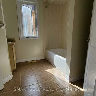 29, Shell, Rouge Woods, Richmond Hill