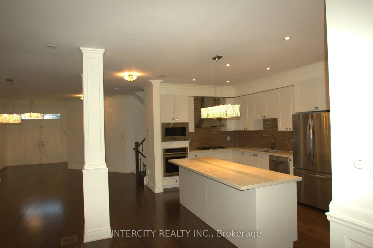 16, Waymount, Westbrook, Richmond Hill