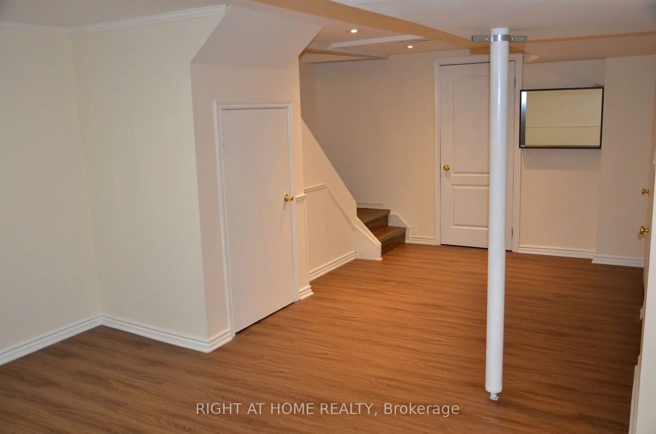 61, Don Head Village, North Richvale, Richmond Hill