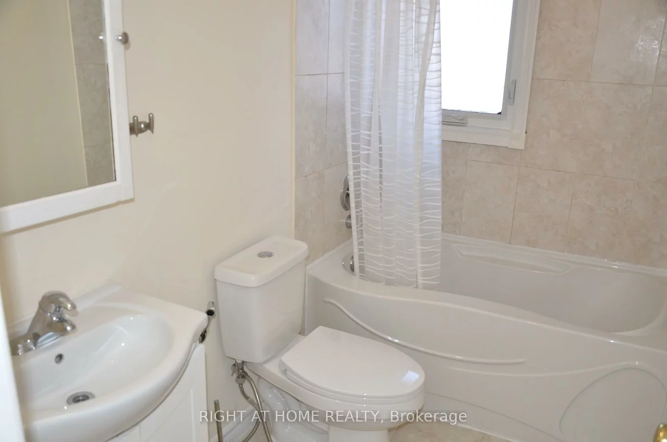 61, Don Head Village, North Richvale, Richmond Hill