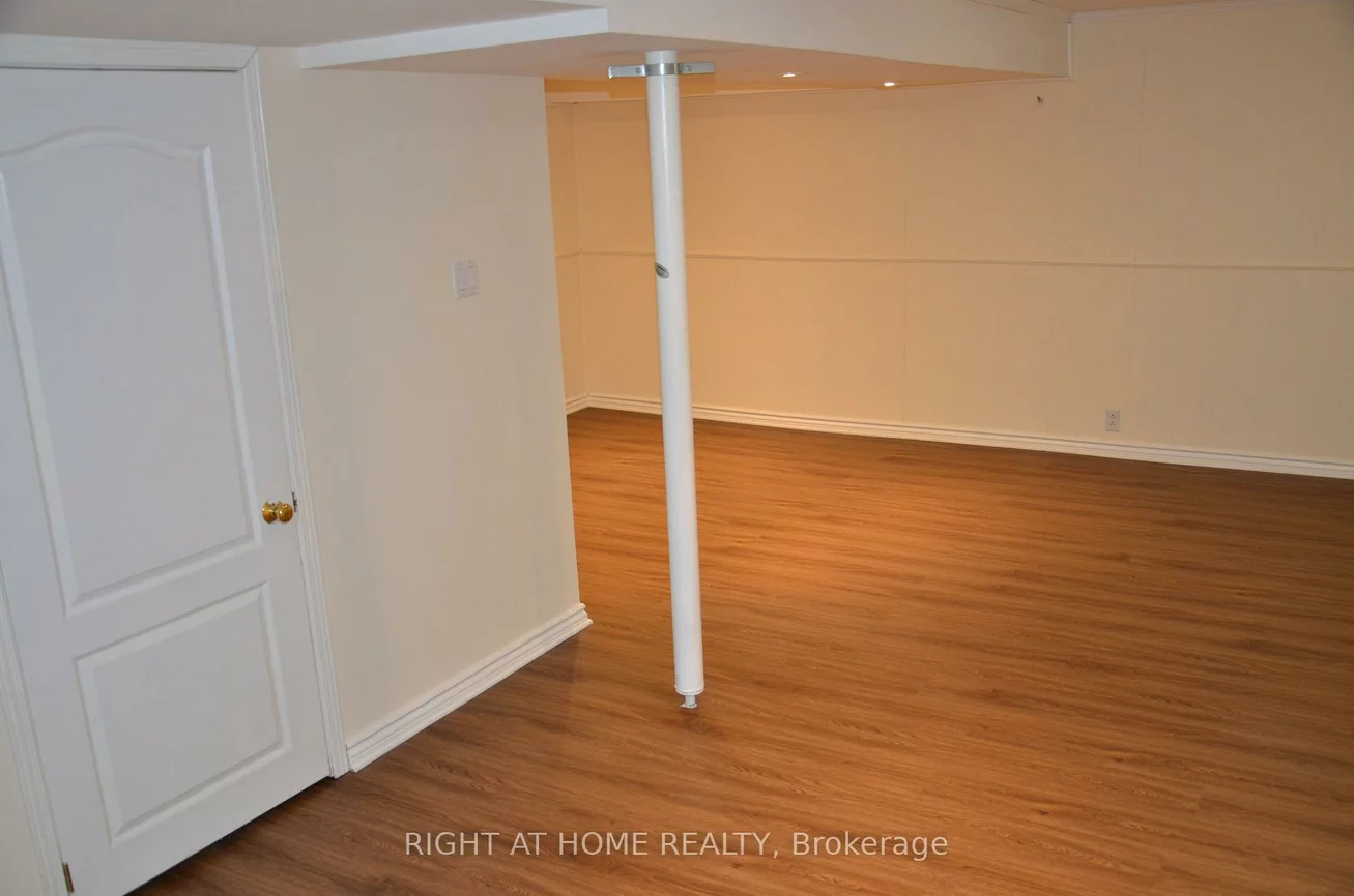 61, Don Head Village, North Richvale, Richmond Hill