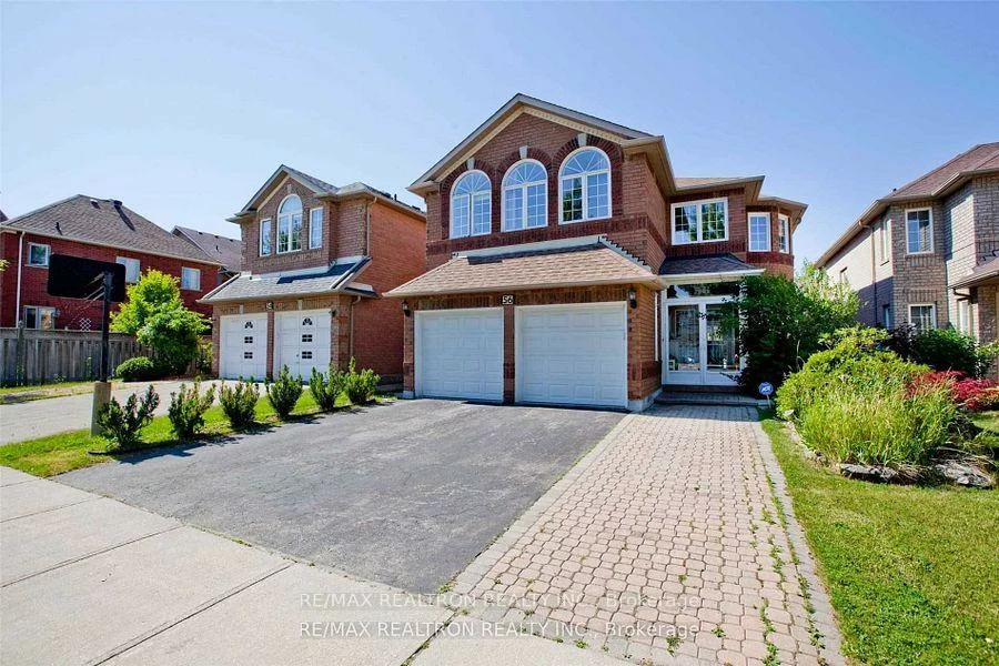 56, Redstone, Rouge Woods, Richmond Hill