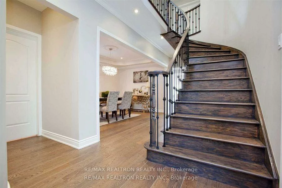 56, Redstone, Rouge Woods, Richmond Hill