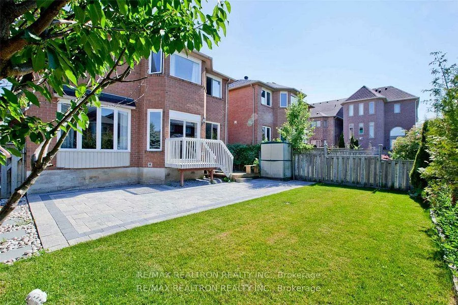 56, Redstone, Rouge Woods, Richmond Hill