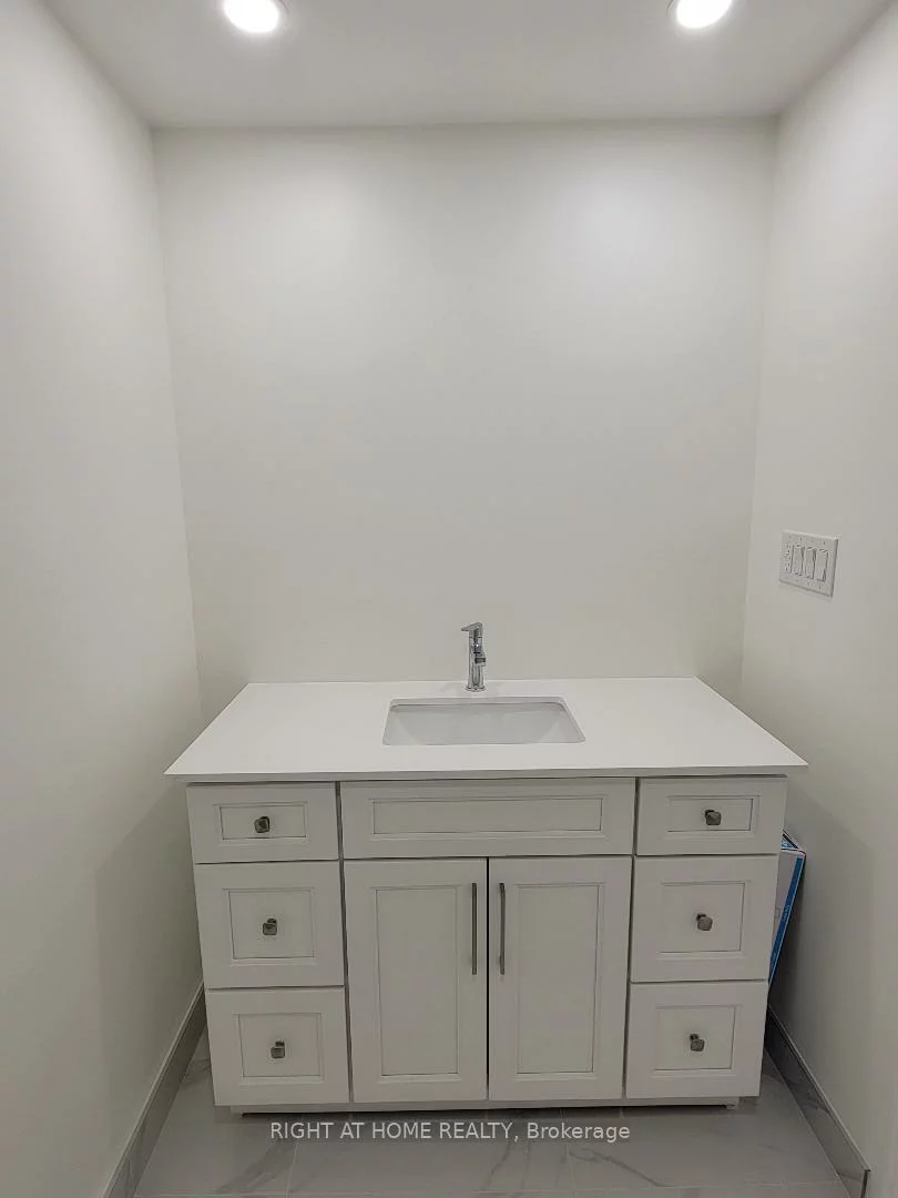 105, Laurier, Oak Ridges, Richmond Hill