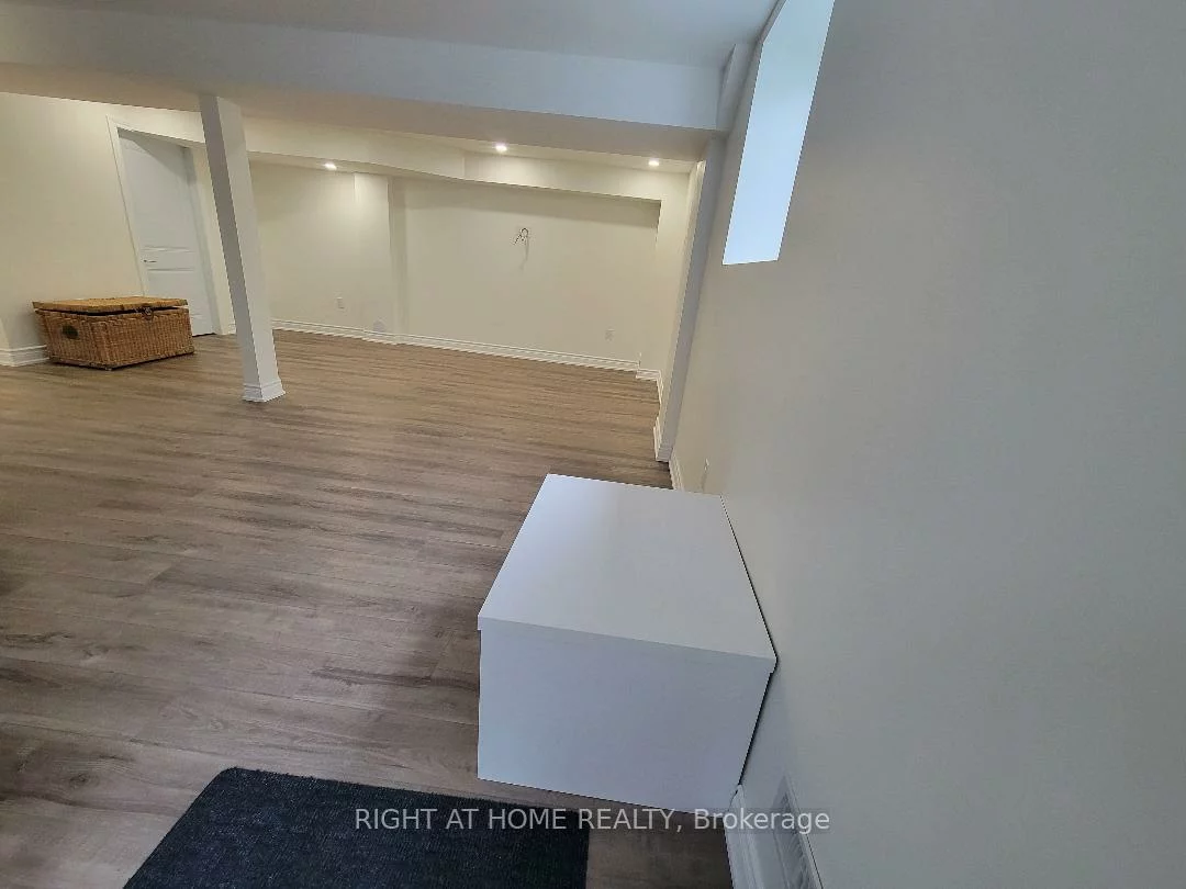 105, Laurier, Oak Ridges, Richmond Hill