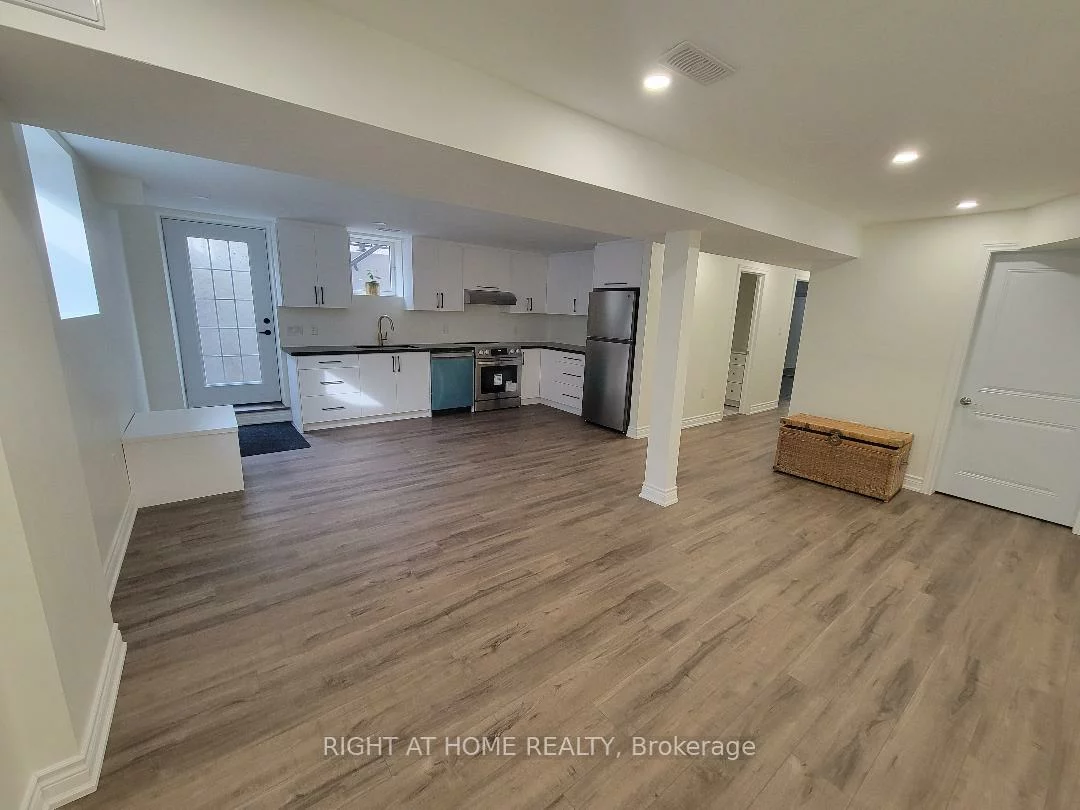 105, Laurier, Oak Ridges, Richmond Hill