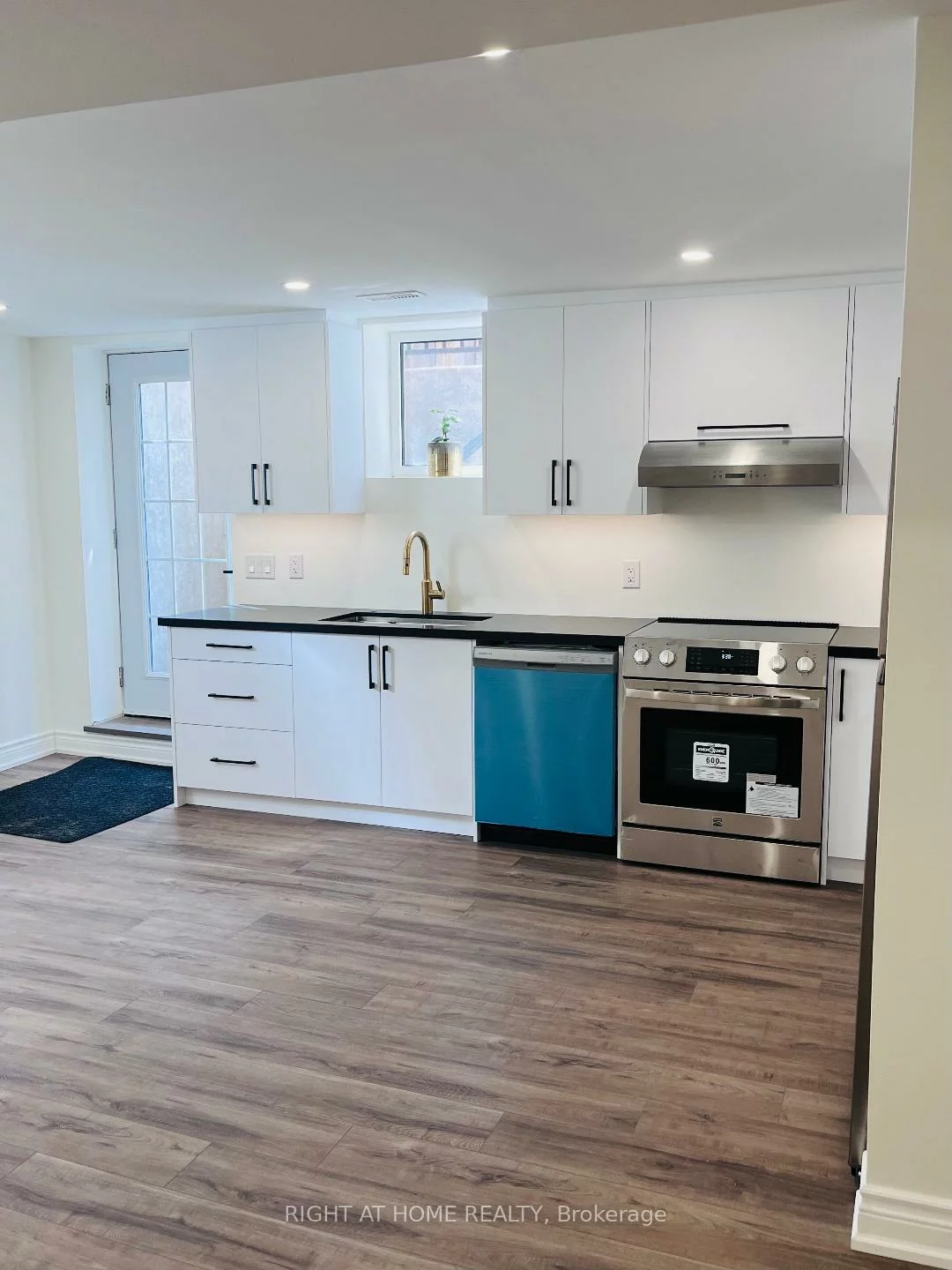 105, Laurier, Oak Ridges, Richmond Hill