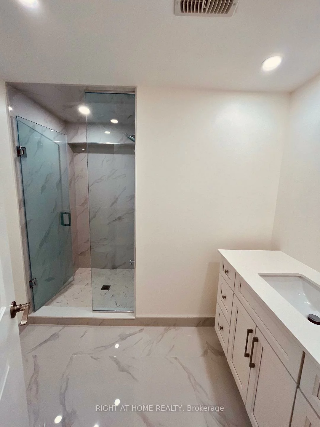 105, Laurier, Oak Ridges, Richmond Hill