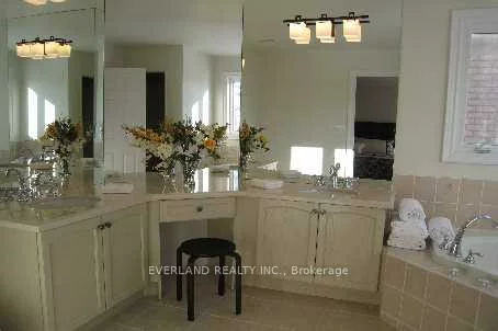 4, shell, Rouge Woods, Richmond Hill