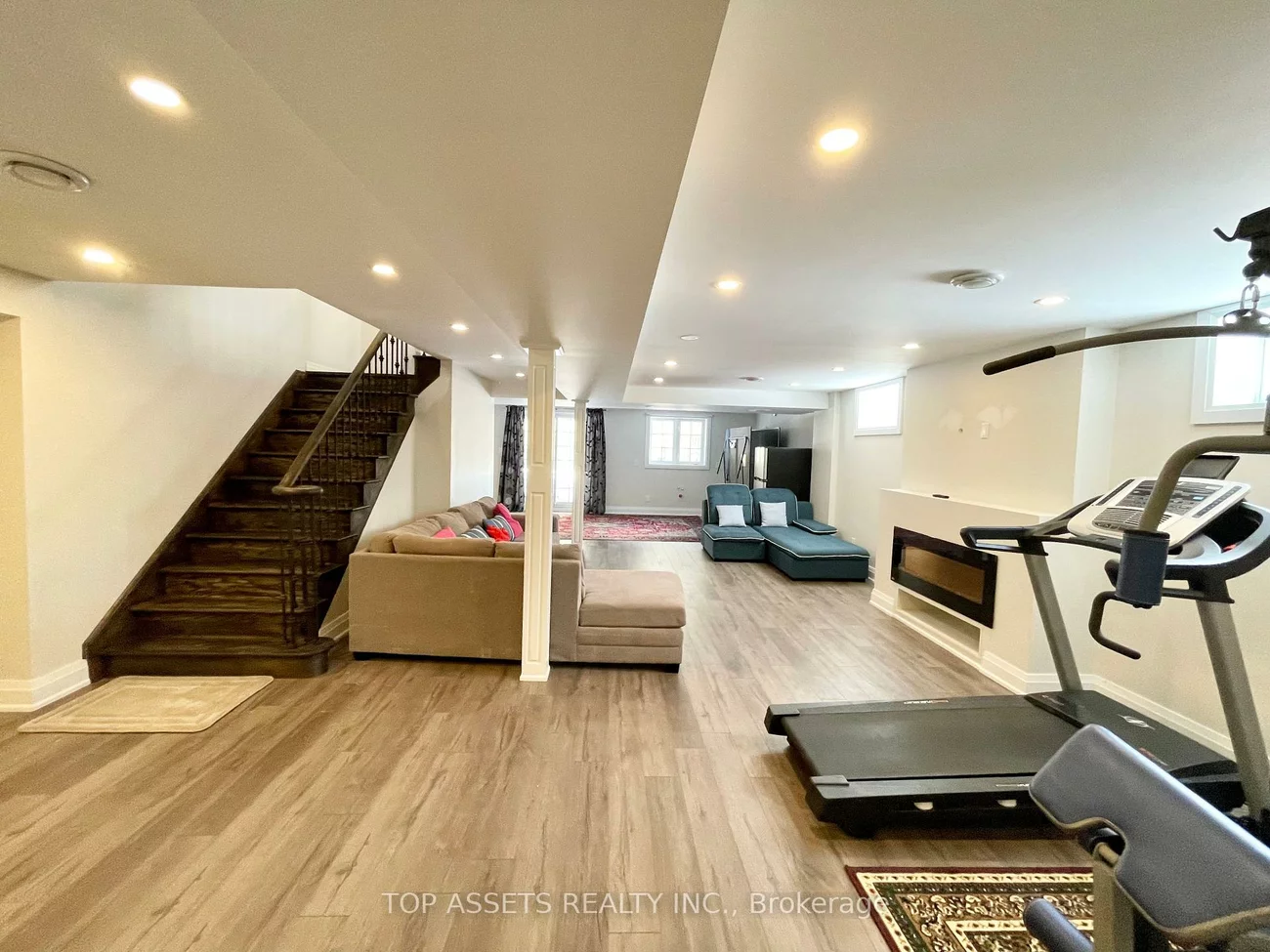 32, Headwater, Oak Ridges Lake Wilcox, Richmond Hill