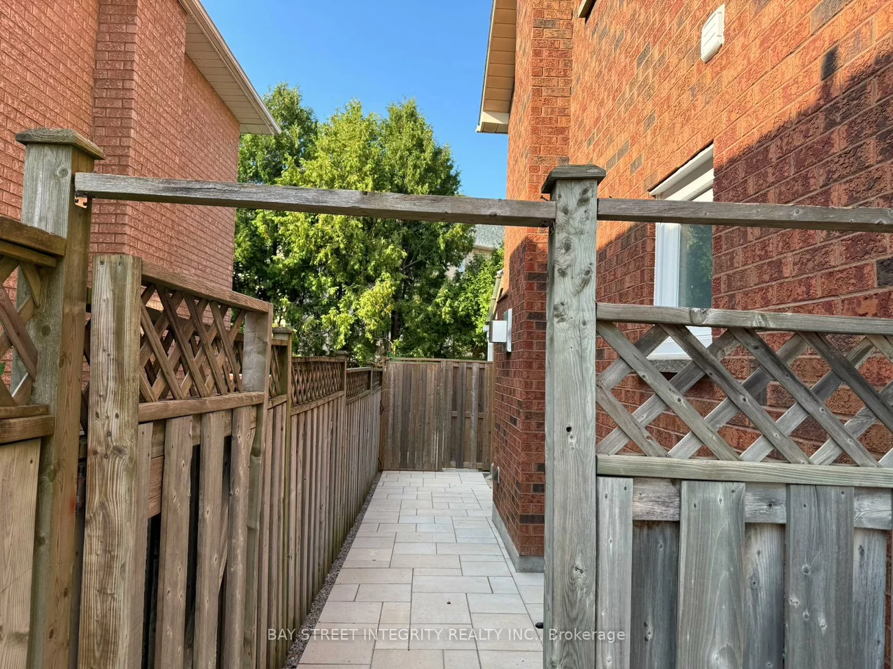 Bsm 302, Valleymede, Doncrest, Richmond Hill