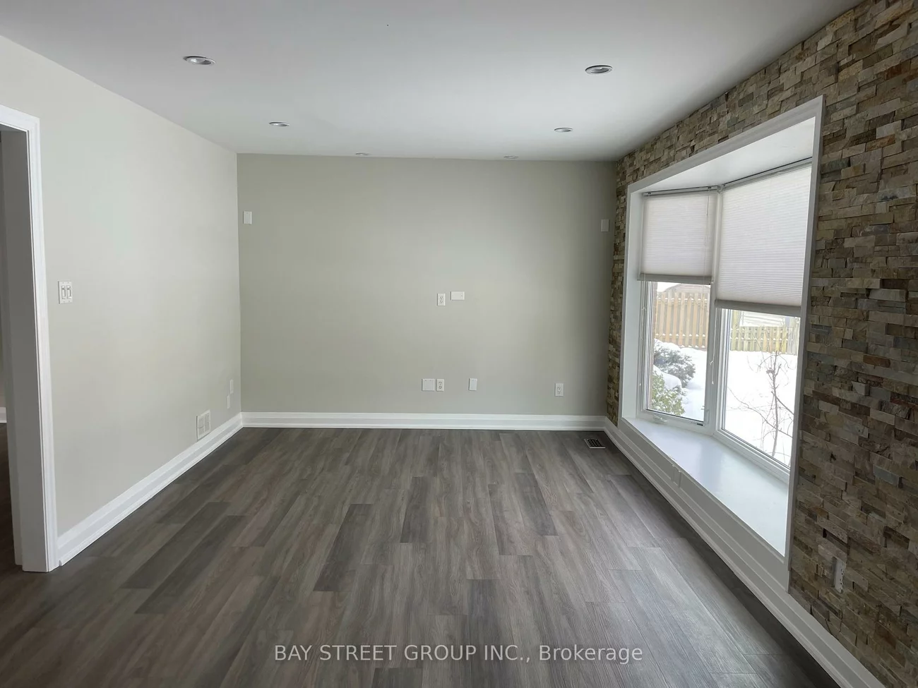 370, Centre, Crosby, Richmond Hill