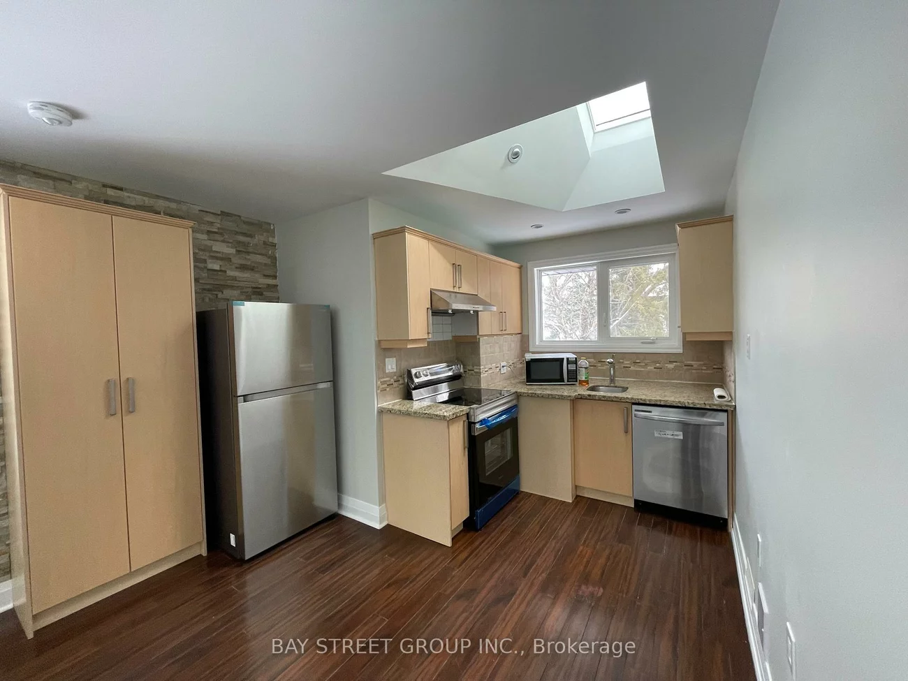 370, Centre, Crosby, Richmond Hill