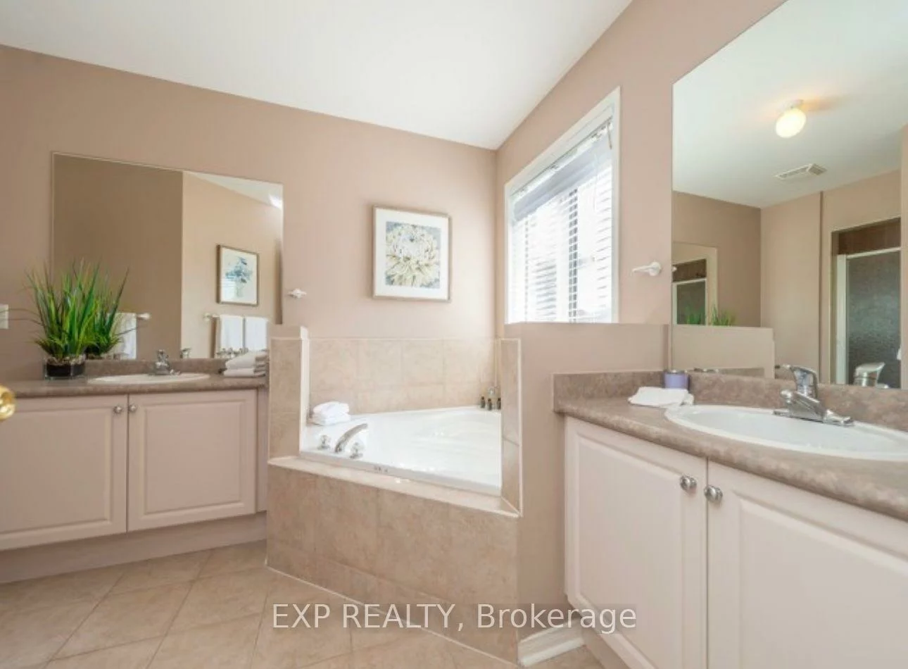 30, Deerwood, Oak Ridges, Richmond Hill