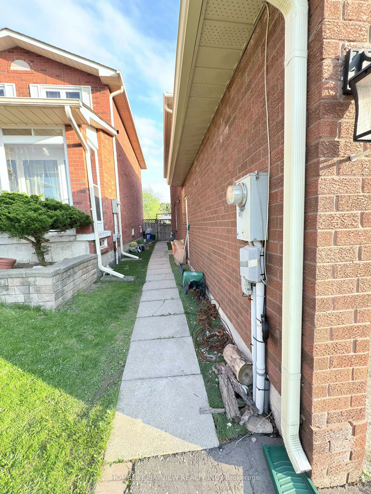 52, Marchwood, Harding, Richmond Hill