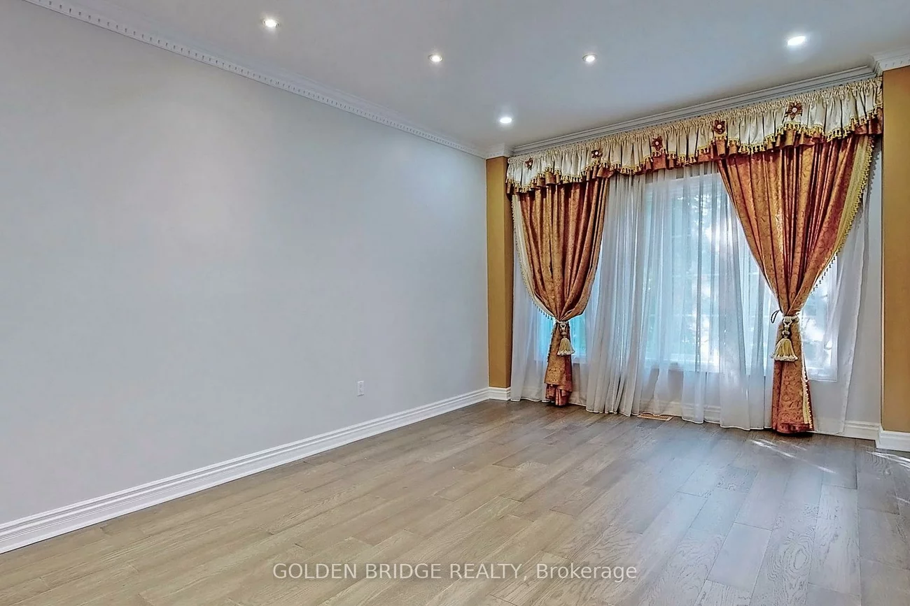 57, Cassandra, Bayview Hill, Richmond Hill