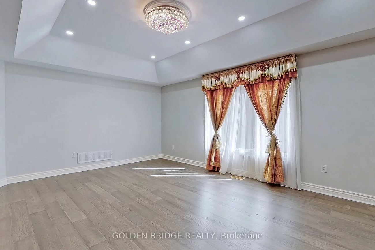 57, Cassandra, Bayview Hill, Richmond Hill