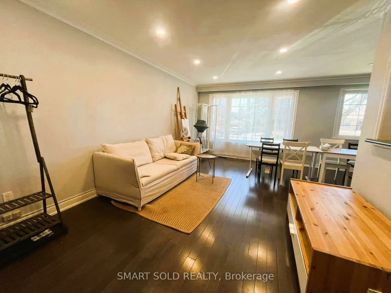 7, Sussex, Crosby, Richmond Hill