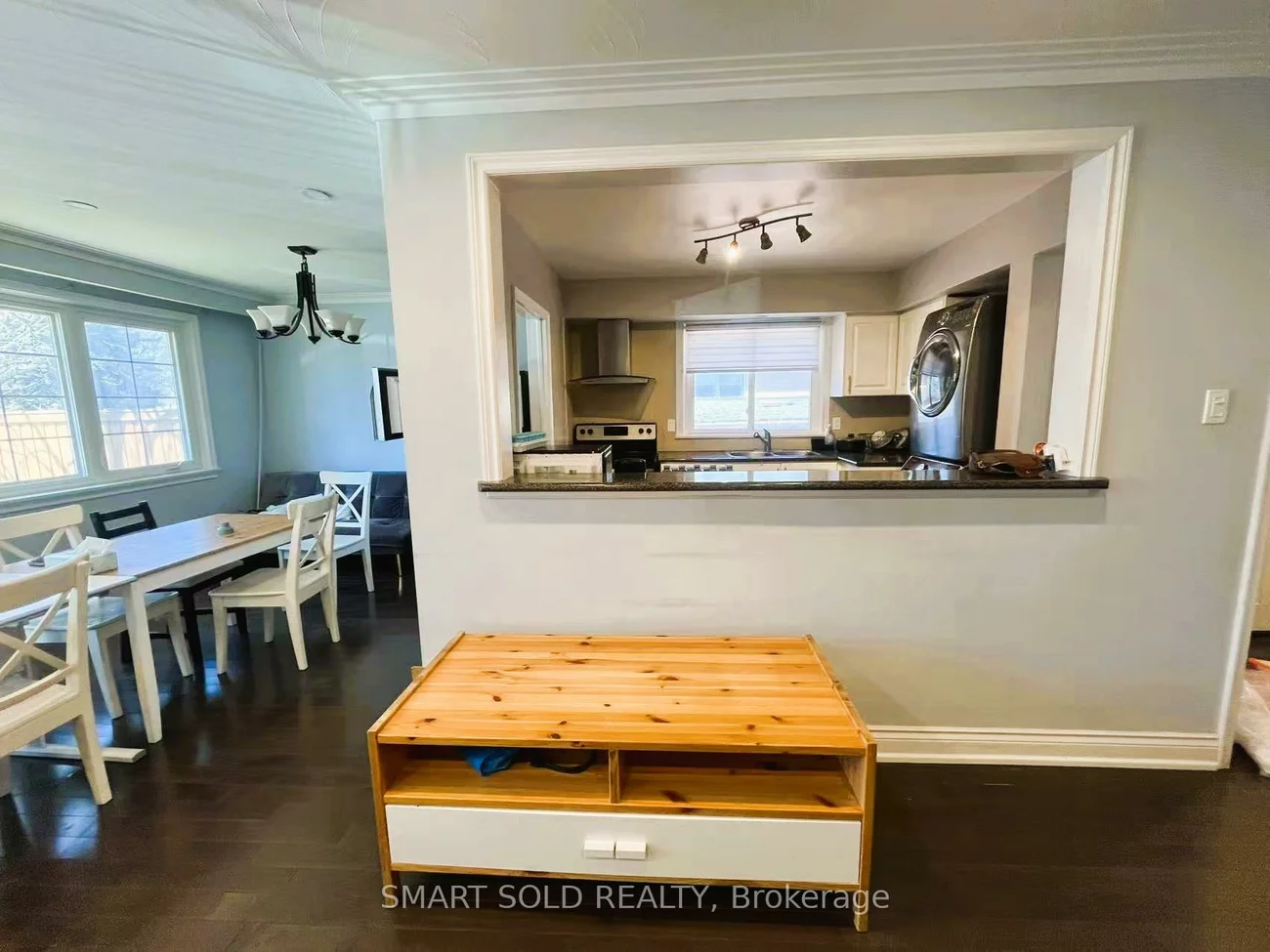 7, Sussex, Crosby, Richmond Hill