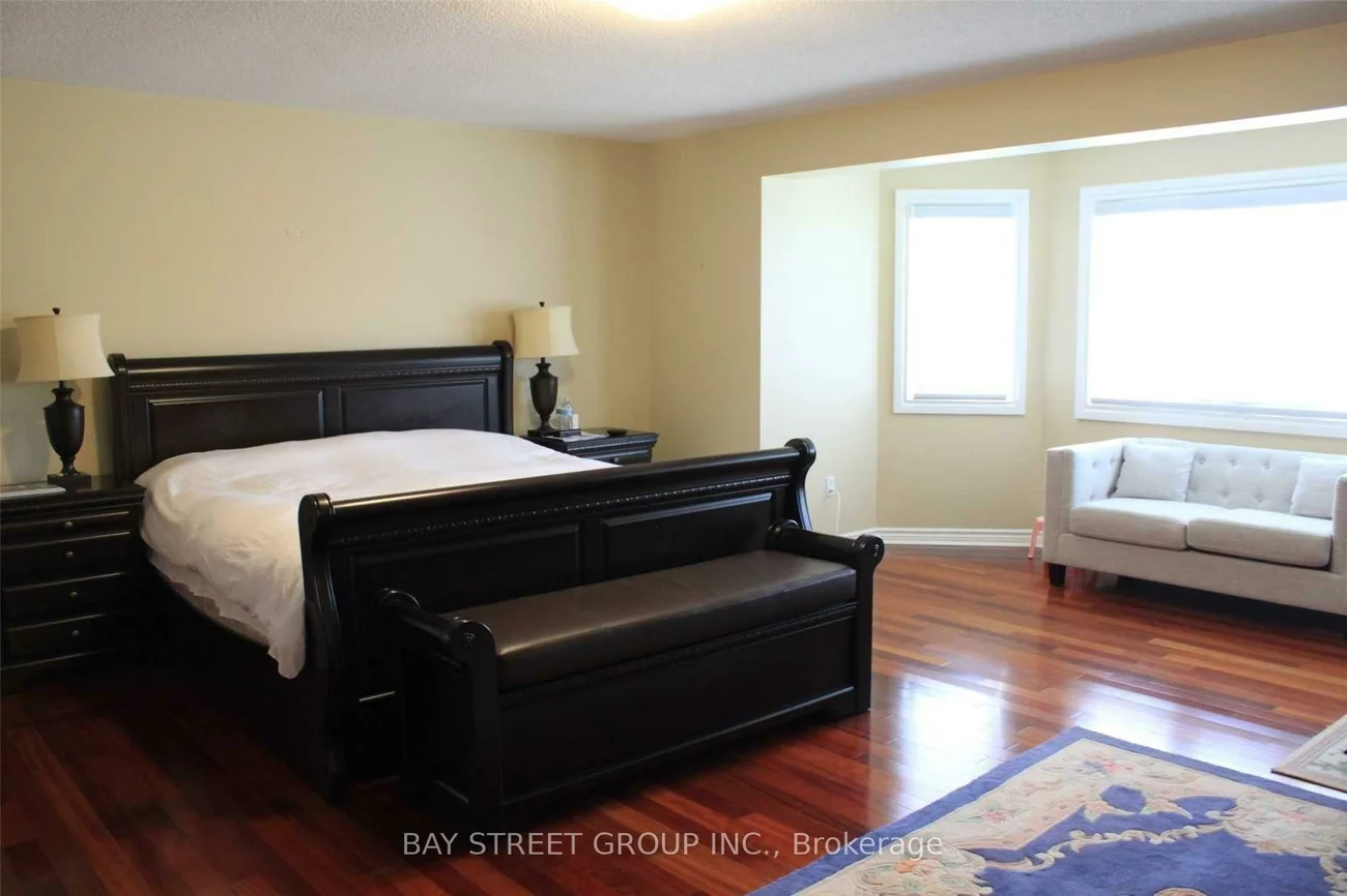 28, Dunloe, Bayview Hill, Richmond Hill