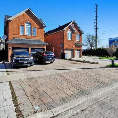 47, Sapphire, Rouge Woods, Richmond Hill